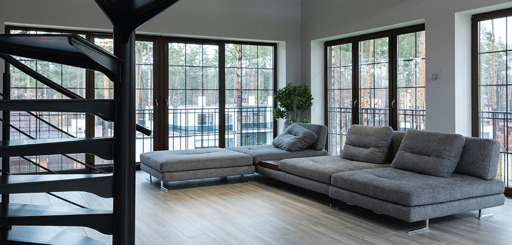 Discover how to layer metal accents for your interior design Discover how to layer metal accents for your home décor